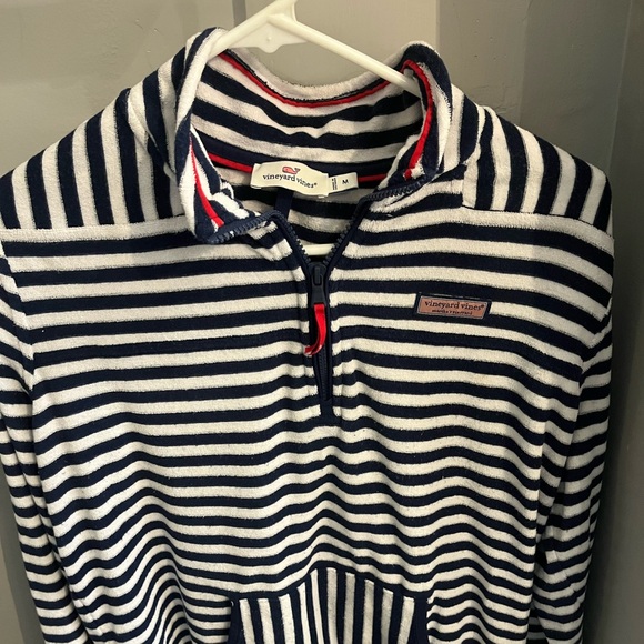 Vineyard Vines Tops - Vineyard Vines Women’s Navy and White Striped Pullover